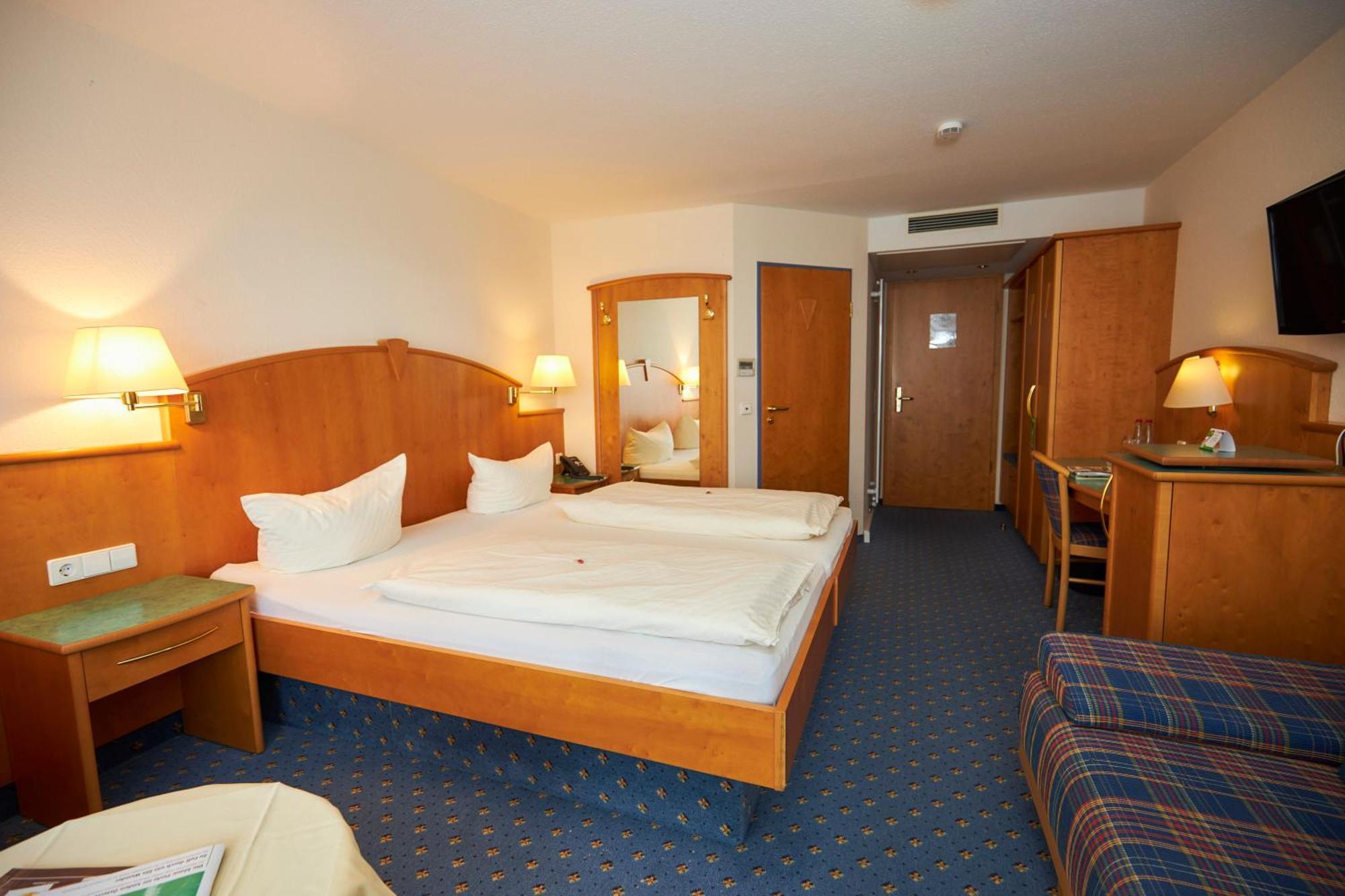 Flair Hotel Landgasthof Roger Löwenstein Extérieur photo
