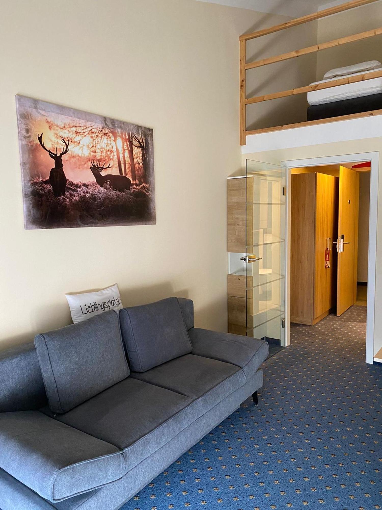 Flair Hotel Landgasthof Roger Löwenstein Extérieur photo