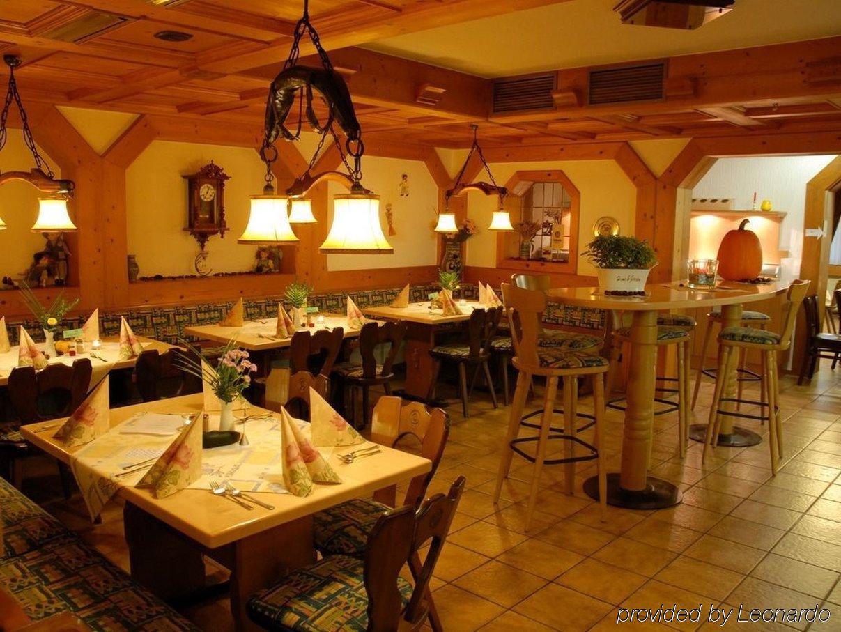 Flair Hotel Landgasthof Roger Löwenstein Restaurant photo