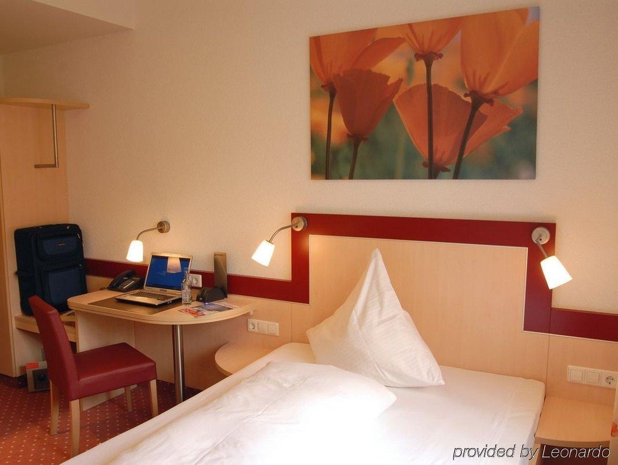 Flair Hotel Landgasthof Roger Löwenstein Chambre photo